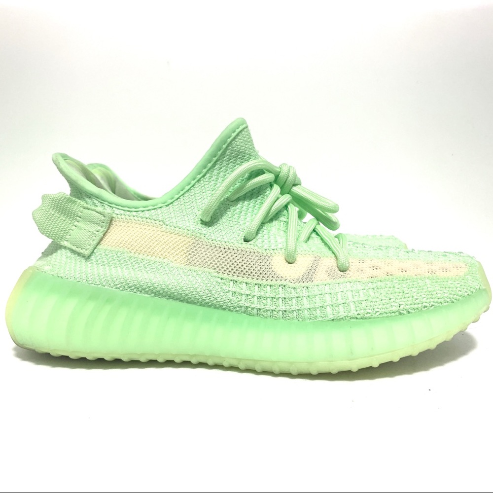 EUC 2019 Yeezy Boost 350 V2 GID Glow